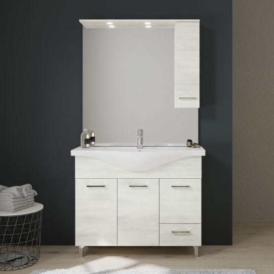 Badmöbel stehend mit Spiegelschrank und Leuchte