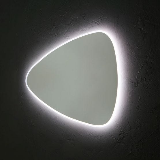 Badezimmerspiegel mit tropfenförmigem dreieckigem Tropfen + LED-Hintergrundbeleuchtung